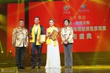 组图：华鼎奖颁奖现场 张嘉译李小璐分获视帝后