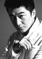 组图：邵峰黑白四季大片 引领质感男人风尚