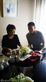 组图：何洁赫子铭12日北京大婚 婚礼请帖曝光