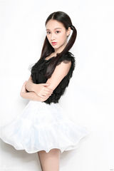 组图：程砚秋俏皮写真曝光 清纯大方惹人爱