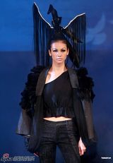 高清组图：Rosemary等名模走秀 任达华亮相风采不减 