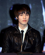 高清图：CNBLUE新专辑发布会 将举行街头演唱会