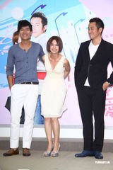 组图：杨丞琳出席新戏首映会 “醉”爱张孝全