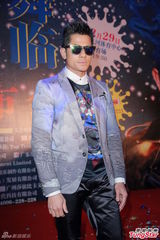 组图：郭富城戴墨镜宣传巡演 邀发哥合作寒战2