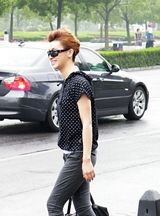 高清组图：尚雯婕三语主持法国音乐节