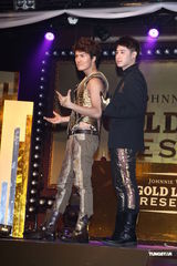 组图：潘玮柏挖坑给吴克群跳 问夜店把妹经验