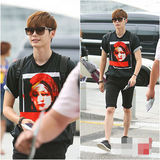 组图：李钟硕赴菲律宾拍新片 邻家男孩巨星范