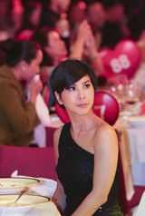 林保怡许如芸BAZAAR明星慈善夜 呼吁素质教育