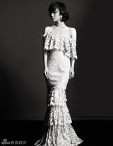 组图：王珞丹写真黑白配 身姿曼妙气质优雅