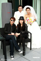 高清：陈国邦迎娶罗敏庄现场洒泪 众无线艺人道贺