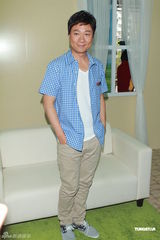 组图：黎耀祥自曝带孩子很在行 情人节将为太太庆生