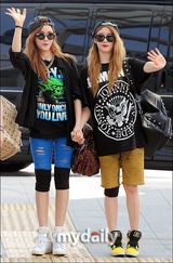 组图：韩团T-ara N4赴美发展嘻哈装扮惹眼