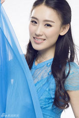 组图：王婉中北影女神演绎成熟范