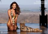 高清图：C罗女友伊莉娜-莎伊克性感比基尼写真