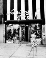 组图：辣妈超模米兰达-可儿杂志写真展复古风情