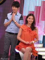 组图：《雪花》女班长周知做客《美丽俏佳人》