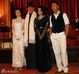 幻灯图：《精武风云》探班 舒淇演舞女甄子丹秀琴艺