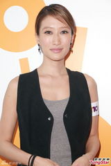 组图：谢婷婷首次挑战古装演出 自称没人追