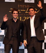 高清组图：罗伯特-帕丁森现身东京宣传《新月》