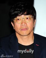 组图：朴哲民基泰英出席《希望和绝望之间》首映