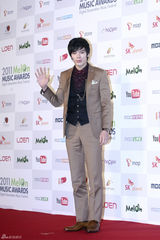 高清组图：Super Junior与f(x)IU等出席音乐颁奖礼