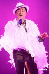 幻灯：庾澄庆个唱张学友助阵 与周秀娜贴身热舞