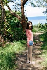 组图：逢泽丽奈夏日写真比基尼秀身材