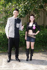 组图：《热爱岛》开镜 任达华陈冲亲密现身