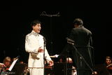 高清图：陕北民歌唱响欧洲 郝歌RNB曲风演绎