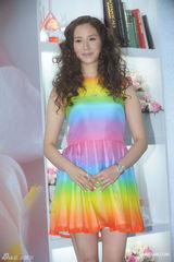 组图：徐子淇否认怀孕传闻 祝福旧爱洪天明