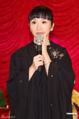 组图：陶晶莹录制现场庆生 坦言不打算再生老三