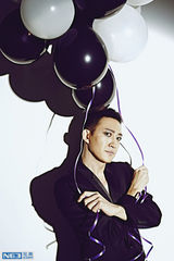 组图：王阳烟熏造型抢眼 陷入黑白极端力求突破