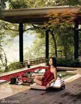 组图：秦岚全新写真拥抱大自然 展现清新美态