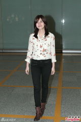 组图：陈妍希访港宣传新碟 避谈绯闻男友古天乐