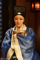 组图：《新洛神》李依晓书生扮相惹人怜