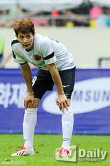 组图：朴智星领衔明星足球赛 收入捐四川灾区