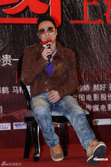 组图：孙红雷携《战国》上海宣传 景甜秀民族风