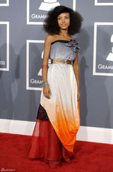 高清组图：艾斯佩兰撒-斯帕尔丁印染礼服亮相