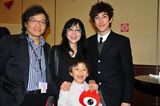 幻灯图集：余男和《朗读者》导演同写书法祝福