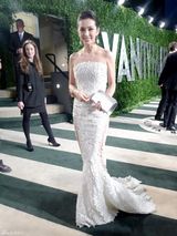 组图：李冰冰赴名利场晚宴 奥斯卡战衣获评好评