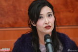 组图：艳星叶玉卿被爆复出还债 浓妆澄清未破产