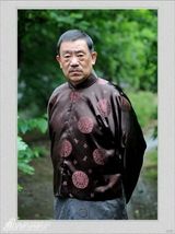 组图：《紫檀王》曝造型照 王挺展现利落一面