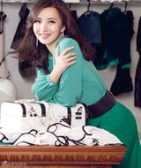 组图：陈好产后杂志照曝光 大秀S型诱人身材