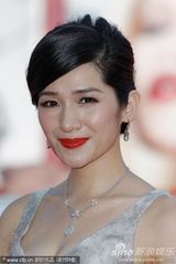 组图：《赛德克-巴莱》首映 徐若瑄露背礼服性感