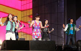 高清图：韩国演艺士兵演唱会 KARA和f(x)到场助兴