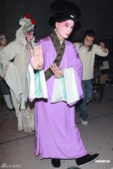 组图：《金枝欲孽2》拍摄 陈豪关礼杰戏服亮相