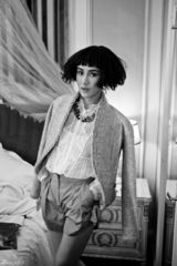 组图：陈燃变身摩登芭比娃娃 显俏丽自然东方之美