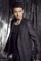 组图：钱泳辰最新炫酷写真 尽显百变迷人魅力