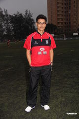 组图：杨怡自曝喜欢运动型男 与陈展鹏参加橄榄球赛