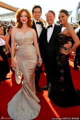 组图：《广告狂人》女星克里斯蒂娜酥胸荡漾